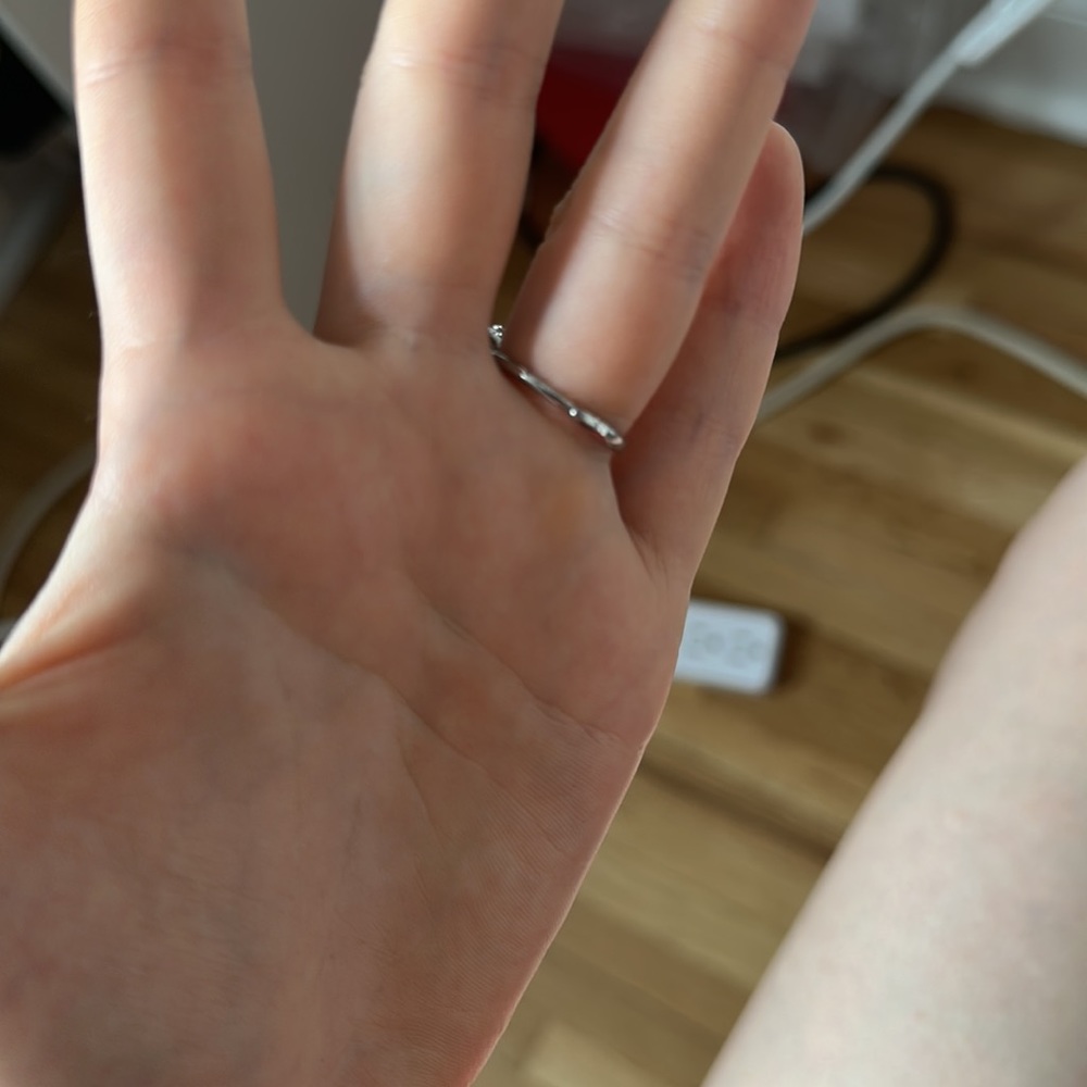 Silver diamond simulation ring - Picture 4 of 4